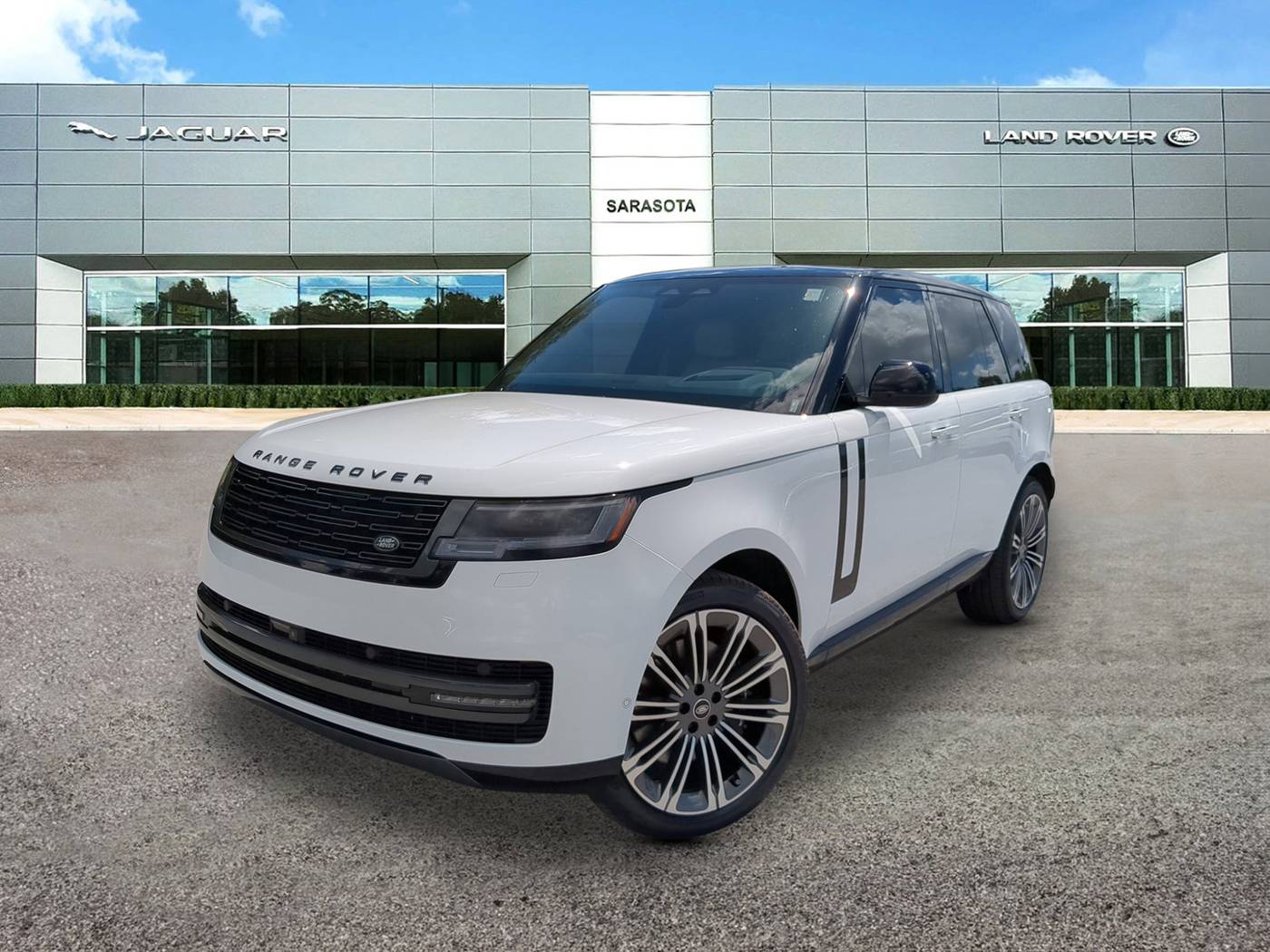 2025 Land Rover Range Rover SE — SUV — 16,302 mi — Sarasota, FL