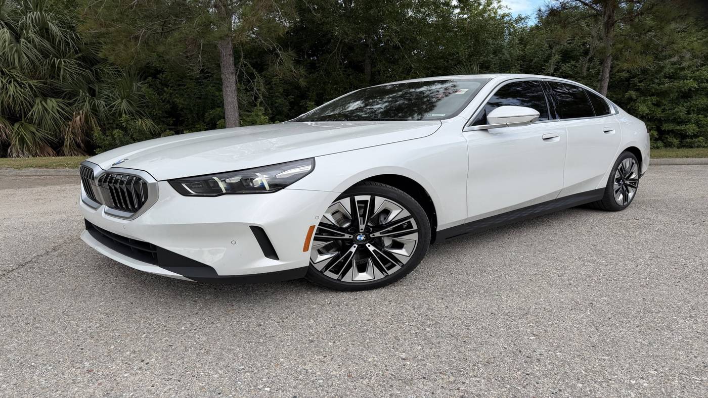 2026 BMW 5 Series 530i — Sedan — 606 mi — Sarasota, FL