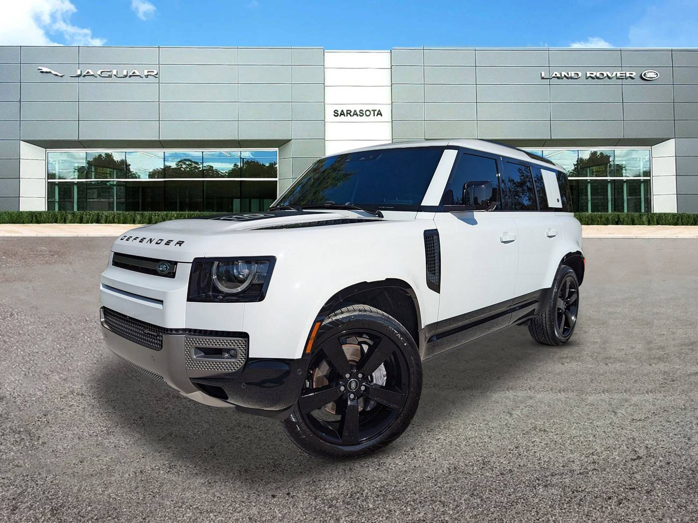 2022 Land Rover Defender X-Dynamic SE — SUV — 42,631 mi — Sarasota, FL