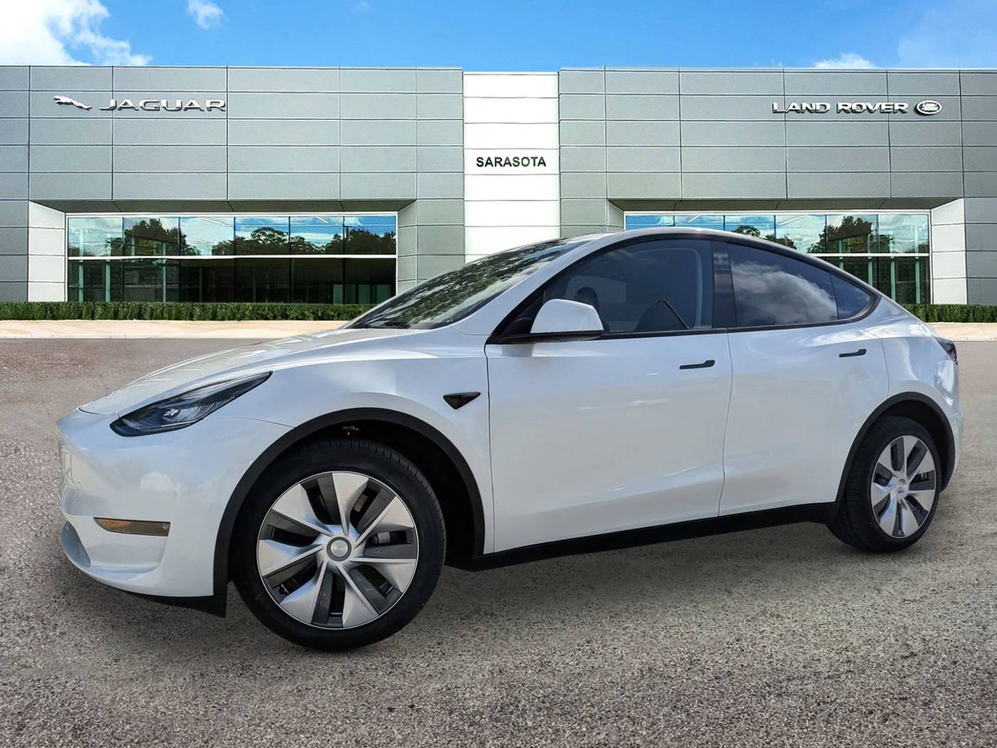 2023 Tesla Model Y Long Range — SUV — 21,785 mi — Sarasota, FL