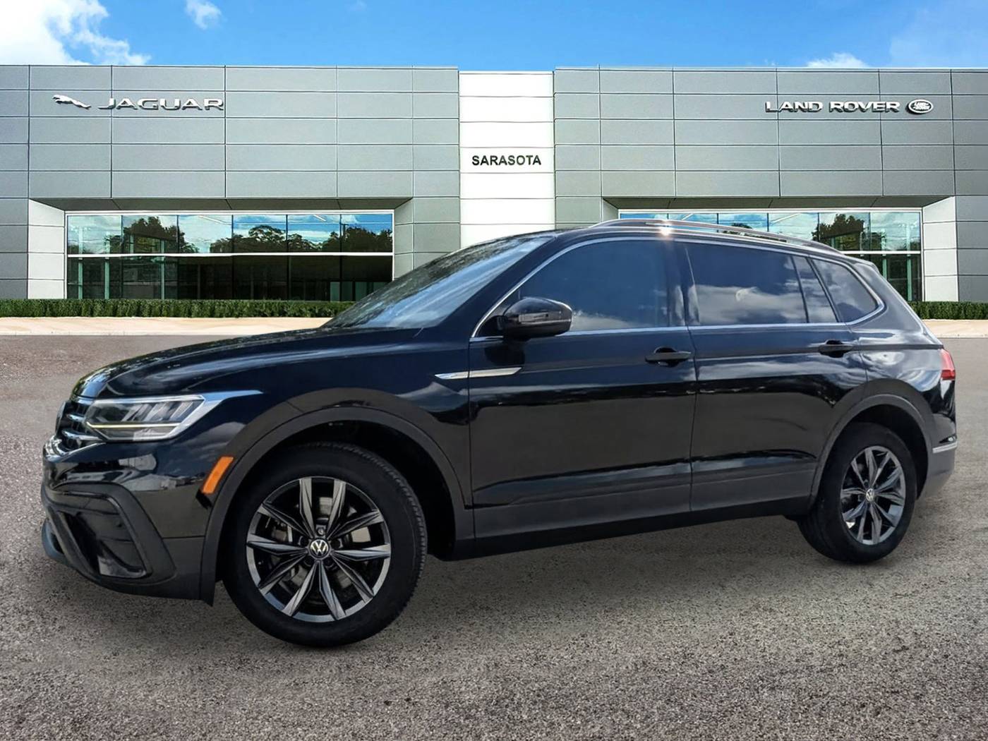 2022 Volkswagen Tiguan SE — SUV — 34,828 mi — Sarasota, FL