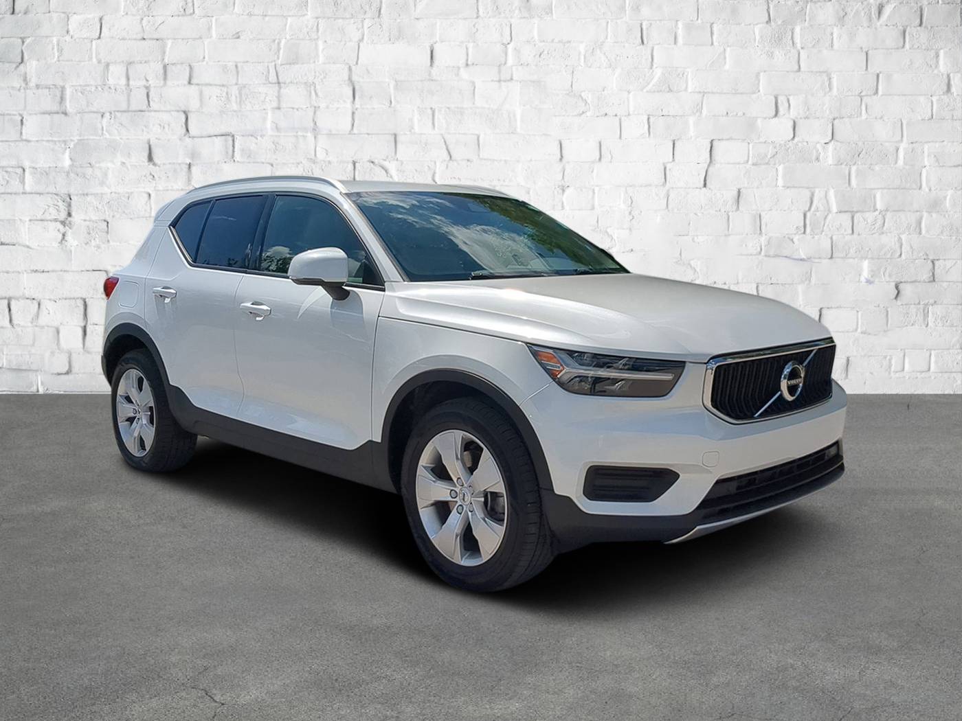 2022 Volvo XC40 Momentum — SUV — 65,006 mi — Sarasota, FL