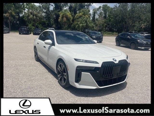 2023 BMW i7 xDrive60 — Sedan — 25,863 mi — Sarasota, FL