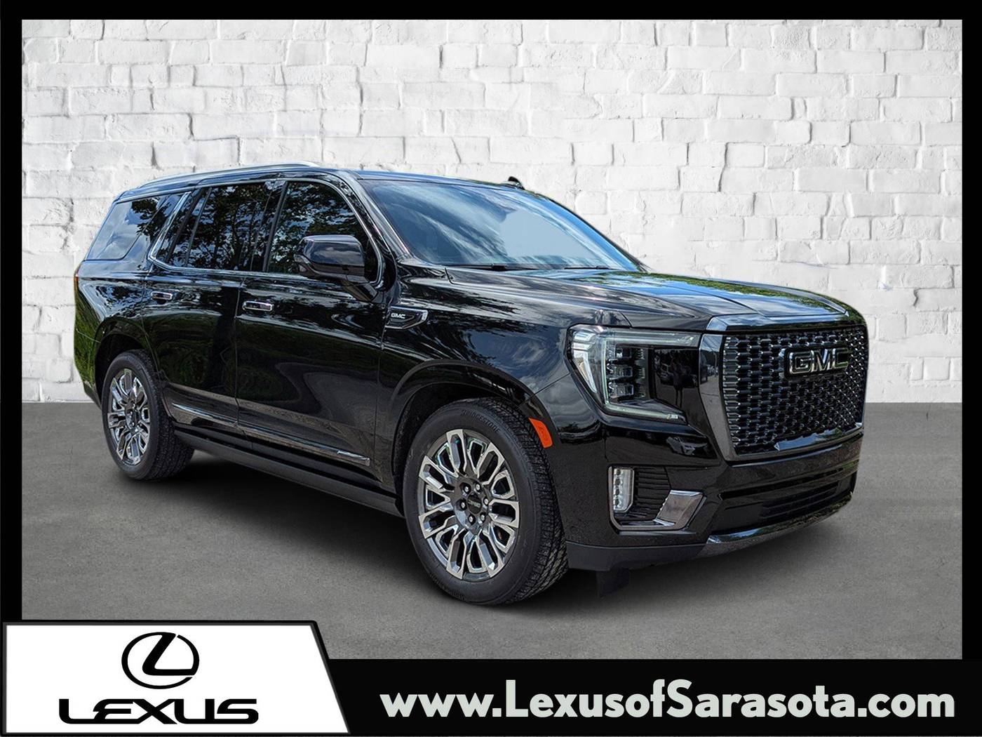 2023 GMC Yukon Denali Ultimate — SUV — 22,146 mi — Sarasota, FL