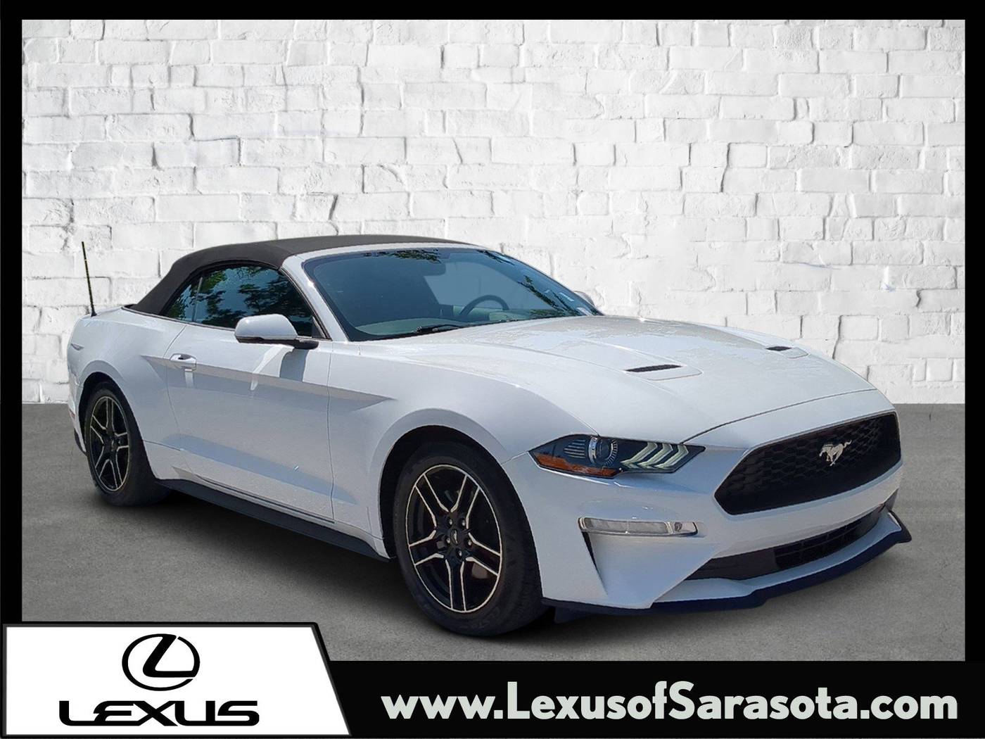 2018 Ford Mustang EcoBoost Premium — Convertible — 33,906 mi — Sarasota, FL