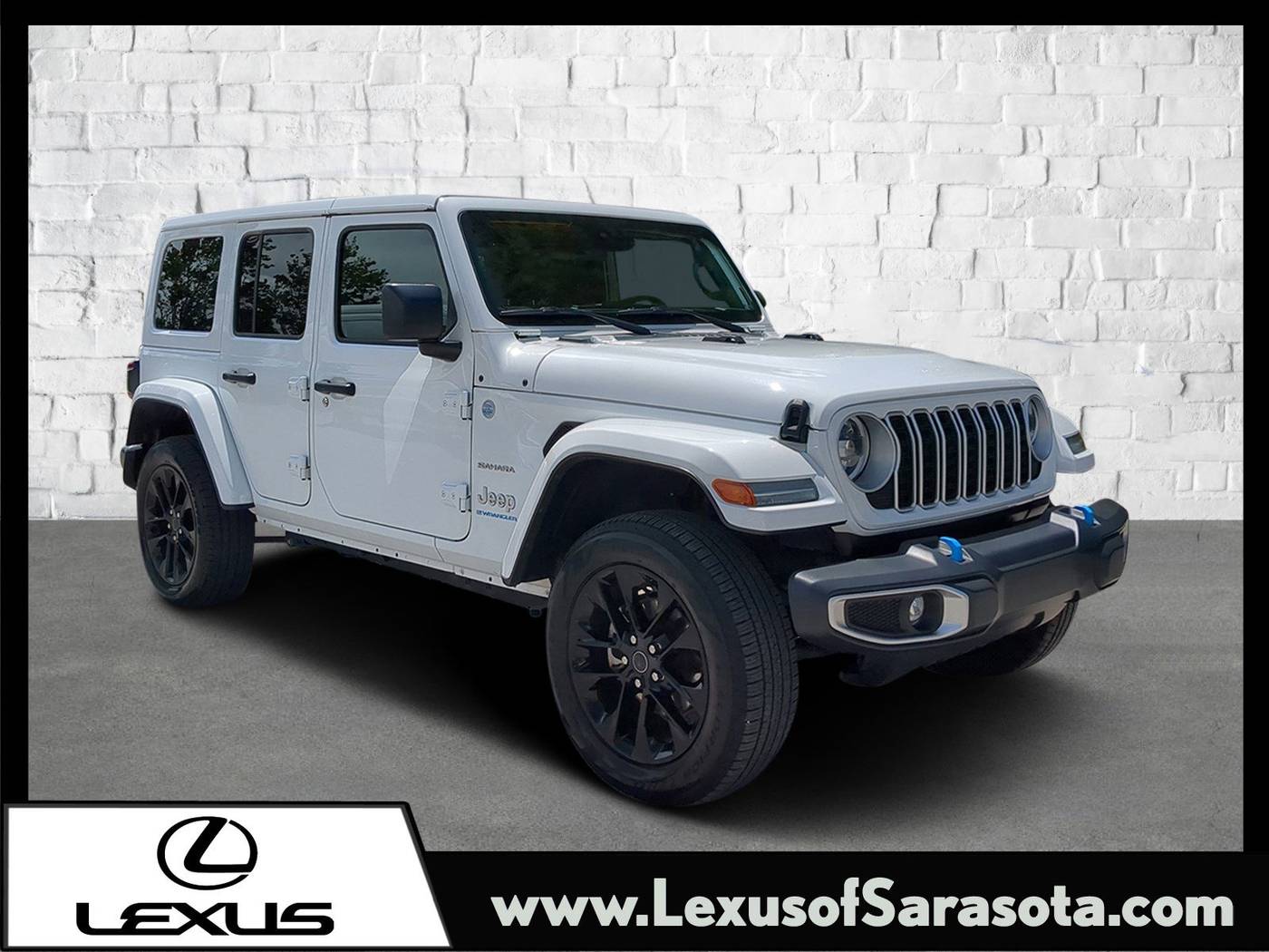 2024 Jeep Wrangler Sahara — SUV — 36,960 mi — Sarasota, FL