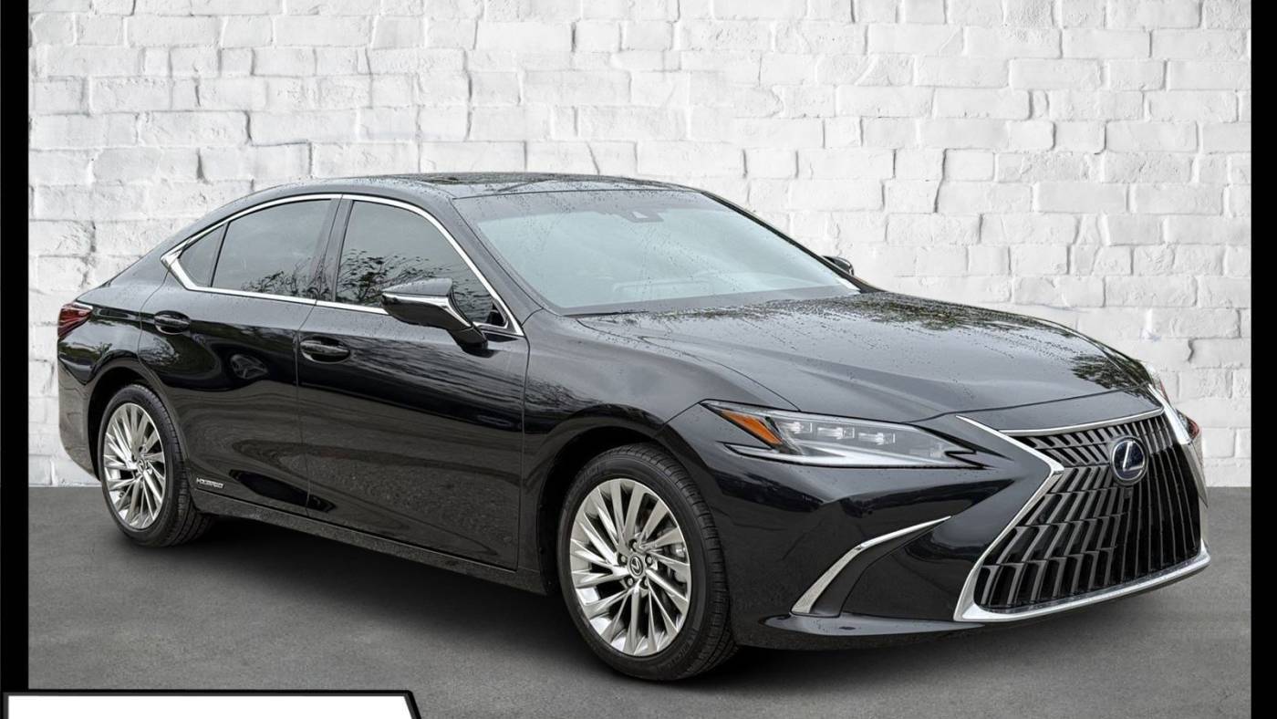 2022 Lexus ES ES 300h Ultra Luxury — Sedan — 26,003 mi — Sarasota, FL