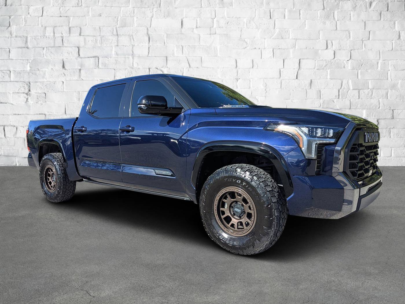 2022 Toyota Tundra Hybrid Platinum — Pickup Truck — 61,923 mi — Sarasota, FL