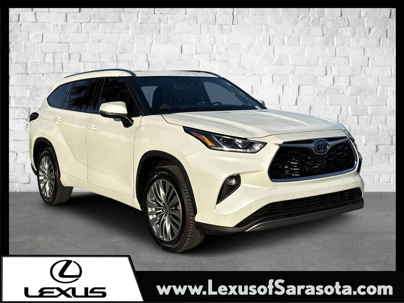 2022 Toyota Highlander Hybrid Platinum — SUV — 31,689 mi — Sarasota, FL