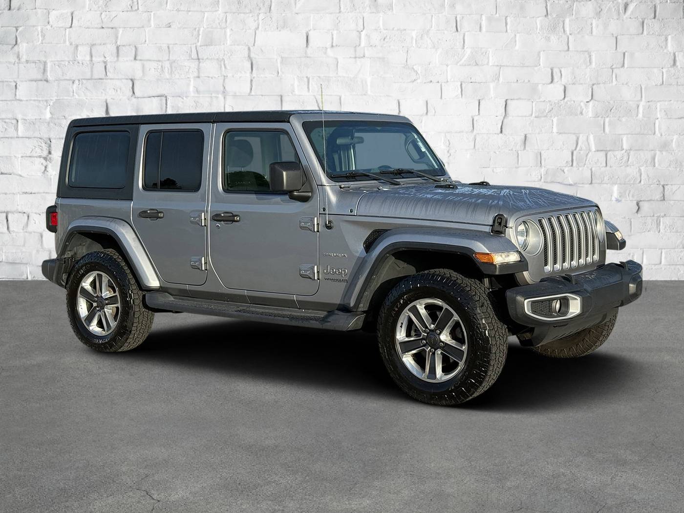2020 Jeep Wrangler Sahara — SUV — 81,785 mi — Sarasota, FL