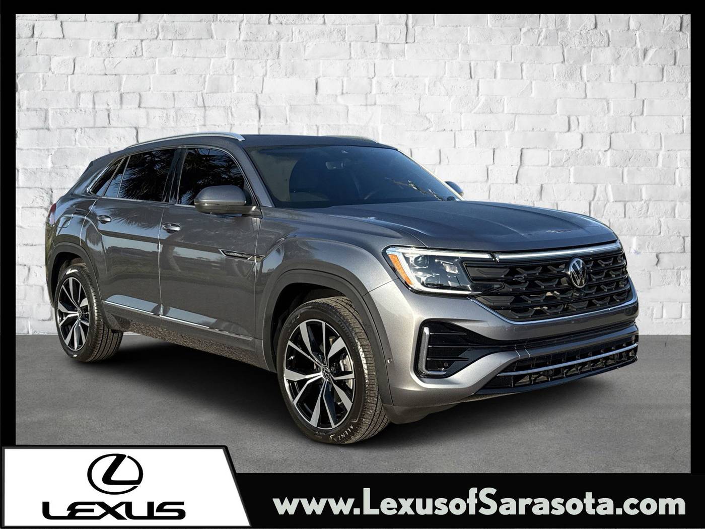 2024 Volkswagen Atlas Cross Sport SEL Premium R-Line — SUV — 54,413 mi — Sarasota, FL