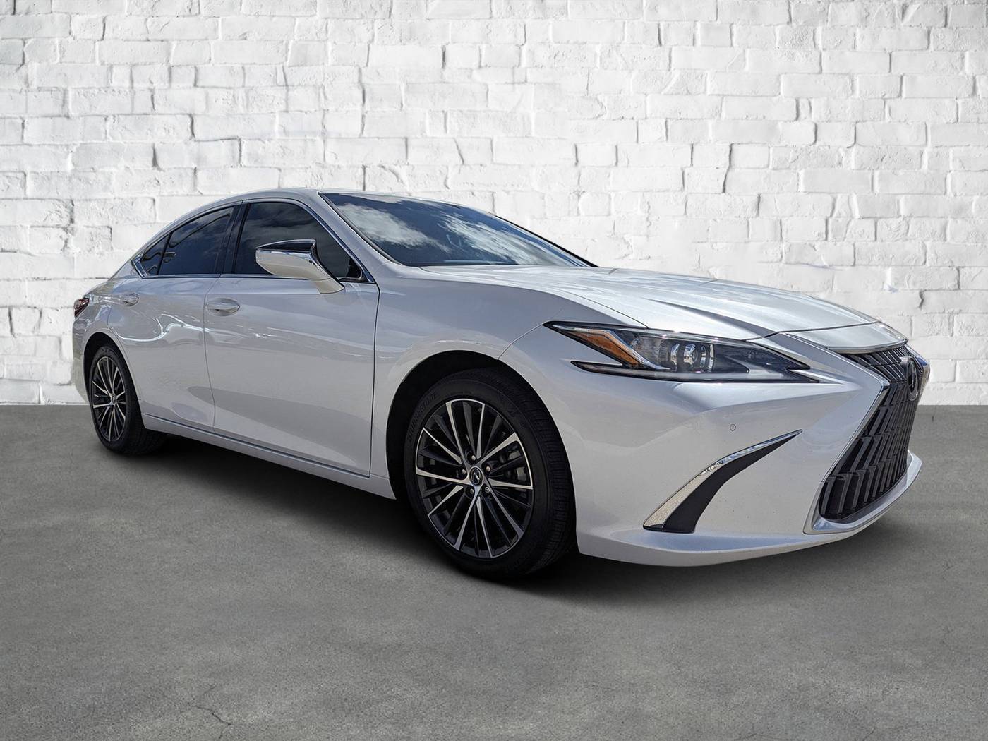 2023 Lexus ES ES 300h — Sedan — 69,515 mi — Sarasota, FL