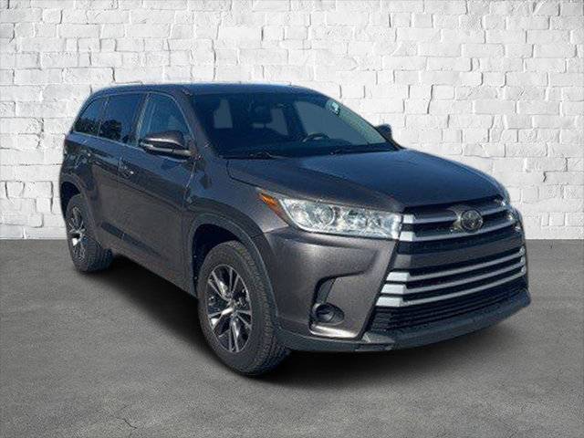 2018 Toyota Highlander LE V6 — SUV — 135,686 mi — Sarasota, FL