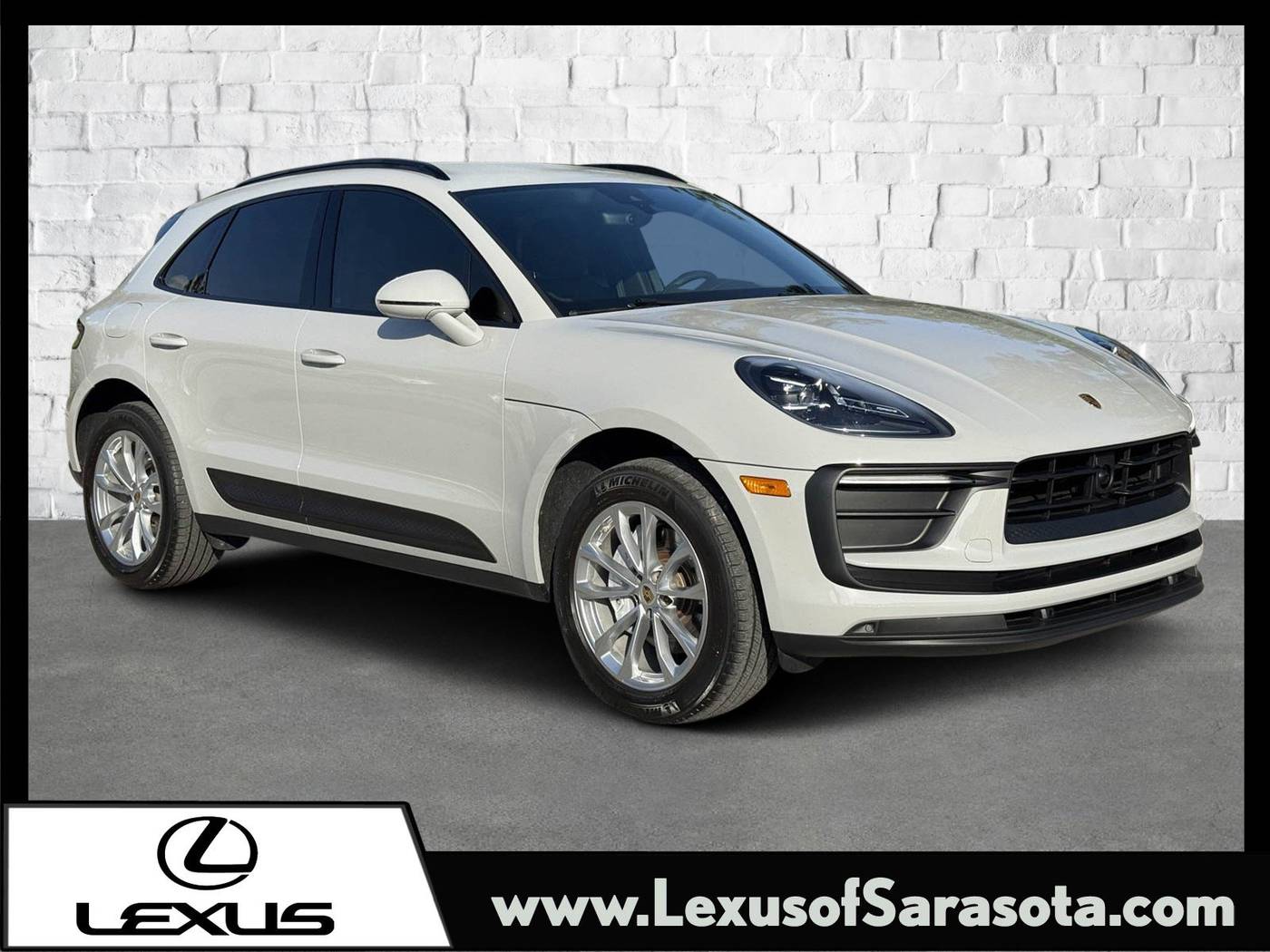 2023 Porsche Macan Standard — SUV — 31,799 mi — Sarasota, FL