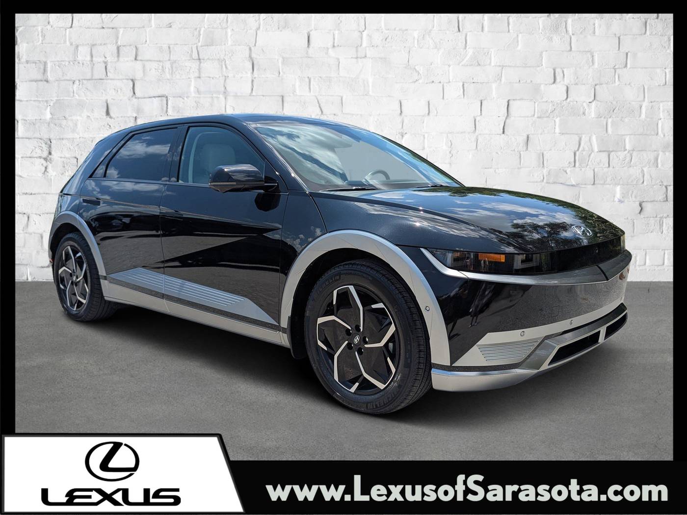 2023 Hyundai IONIQ 5 Limited — SUV — 18,002 mi — Sarasota, FL
