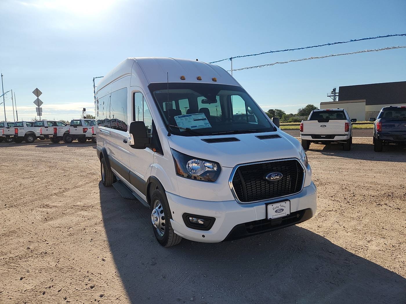 2025 Ford Transit XLT