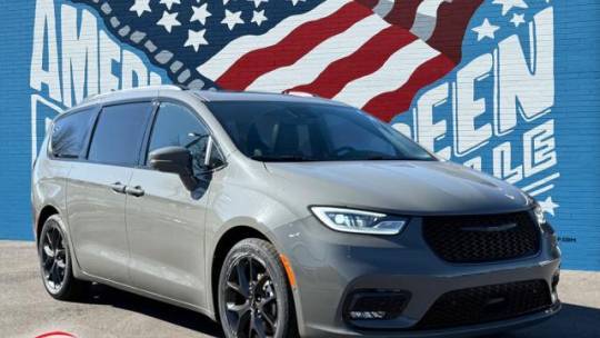 2021 Chrysler Pacifica Touring L — Minivan — 38,963 mi — Greenville, SC