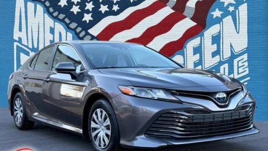 2020 Toyota Camry Hybrid LE — Sedan — 33,489 mi — Greenville, SC