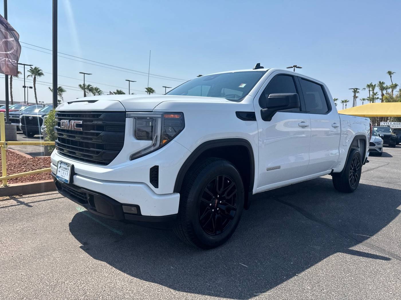 2022 GMC Sierra 1500 Elevation — Pickup Truck — 32,186 mi — Yuma, AZ