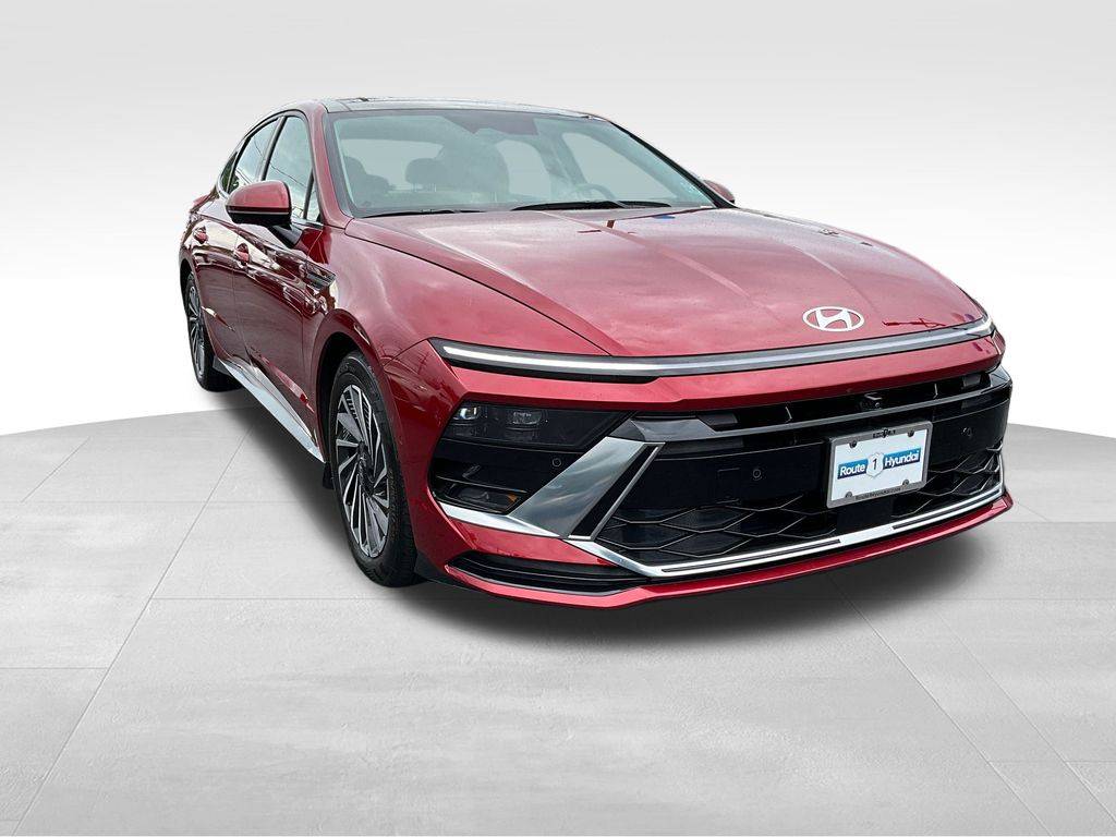 2024 Hyundai Sonata Hybrid Limited — Sedan — 3,947 mi — Monmouth Junction, NJ