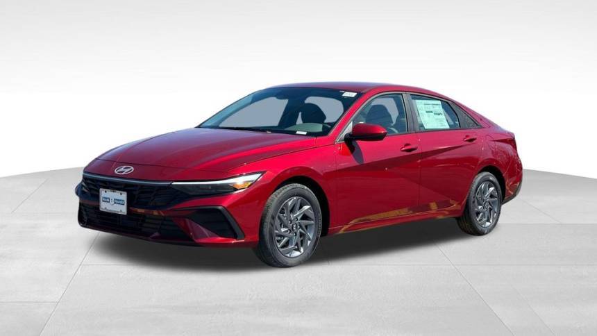 2024 Hyundai Elantra Hybrid Blue — Sedan — 4,308 mi — Monmouth Junction, NJ