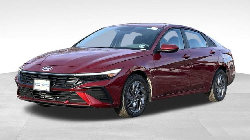 2024 Hyundai Elantra Hybrid Blue — Sedan — 4,562 mi — Monmouth Junction, NJ