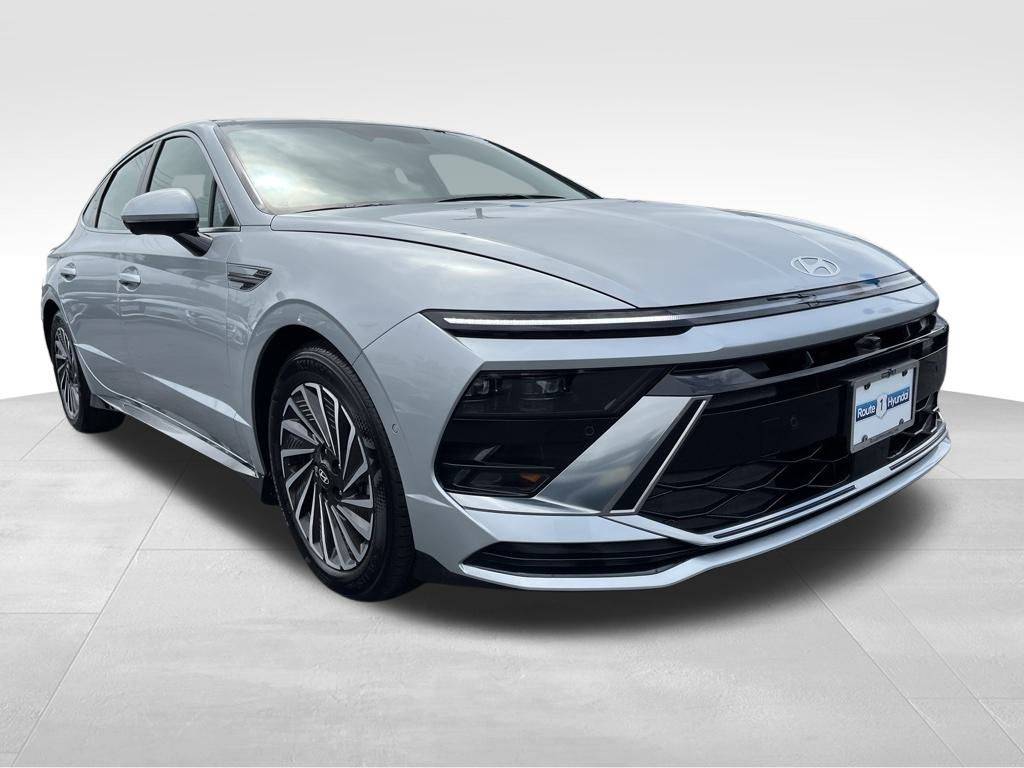 2024 Hyundai Sonata Hybrid Limited — Sedan — 5,317 mi — Monmouth Junction, NJ