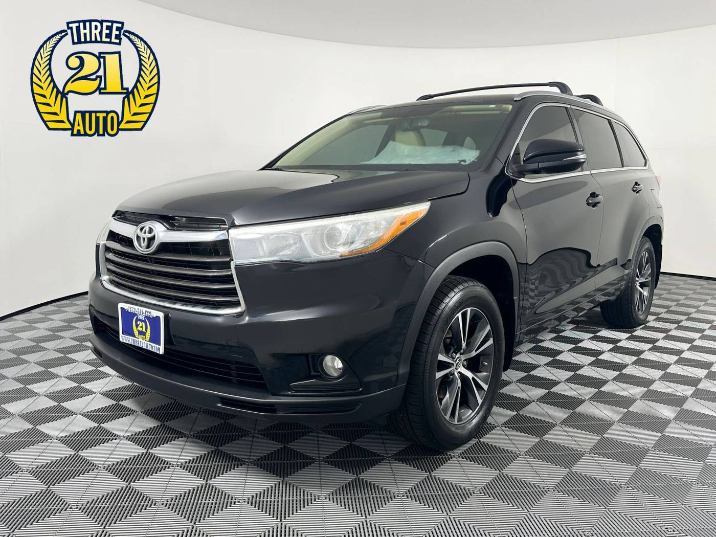 2016 Toyota Highlander XLE — SUV — 101,570 mi — Spanaway, WA