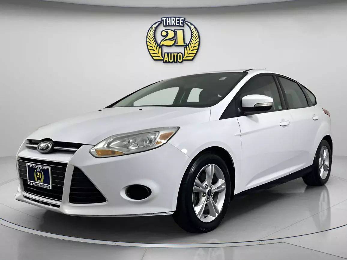 2014 Ford Focus SE — Hatchback — 118,806 mi — Spanaway, WA
