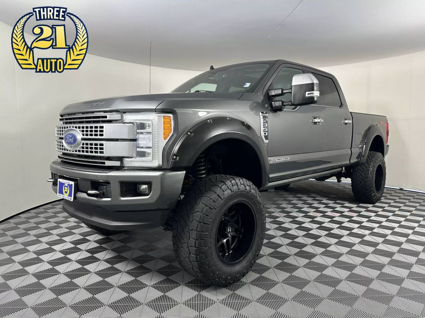 2019 Ford Super Duty F-350 Platinum — Pickup Truck — 76,010 mi — Spanaway, WA