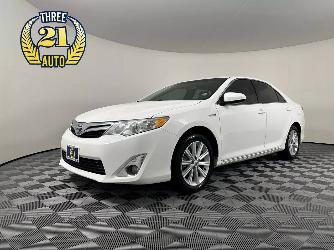 2013 Toyota Camry Hybrid XLE — Sedan — 132,693 mi — Spanaway, WA