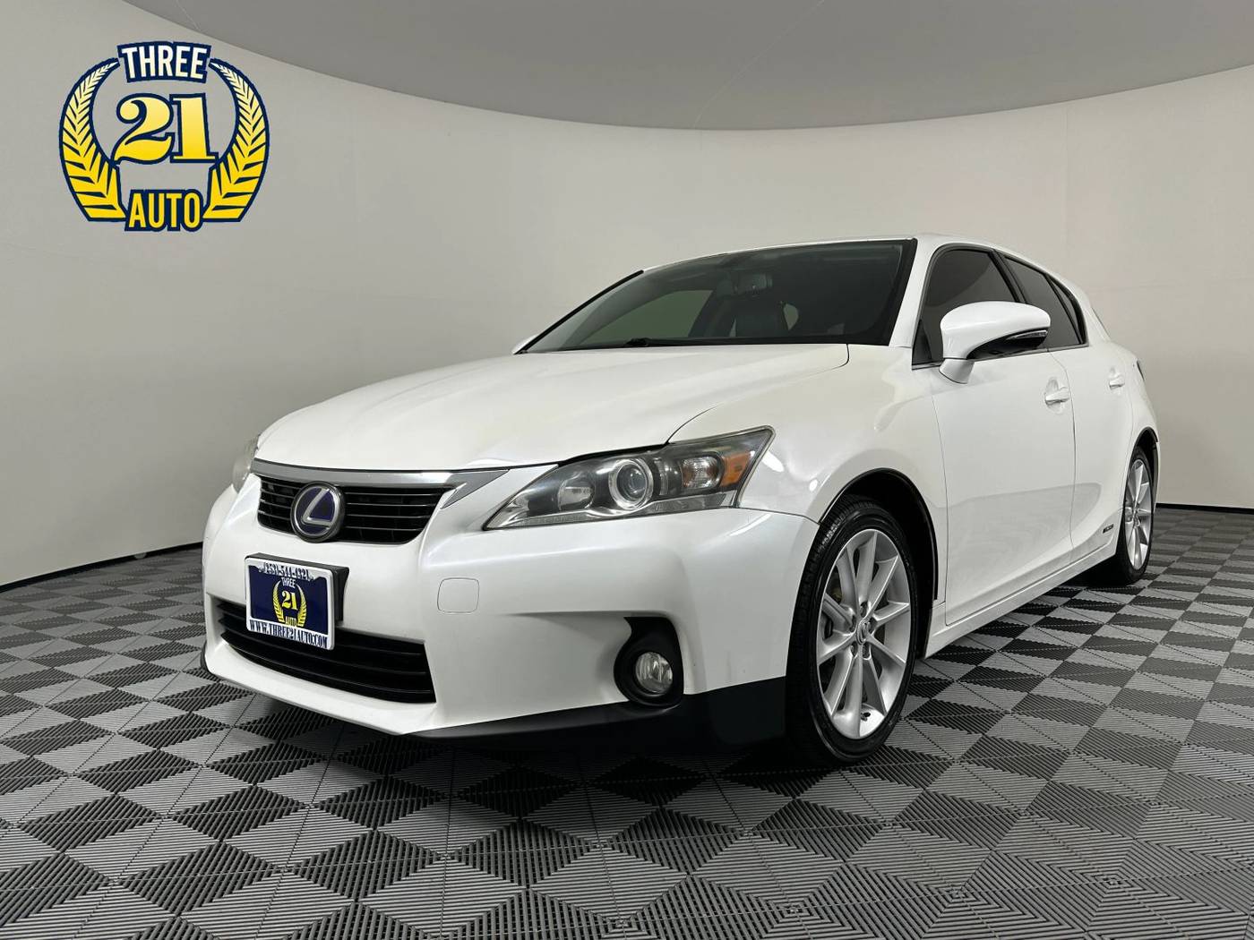 2013 Lexus CT CT 200h — Hatchback — 136,678 mi — Spanaway, WA