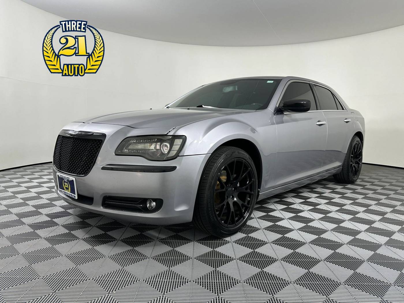 2014 Chrysler 300 C — Sedan — 86,708 mi — Spanaway, WA