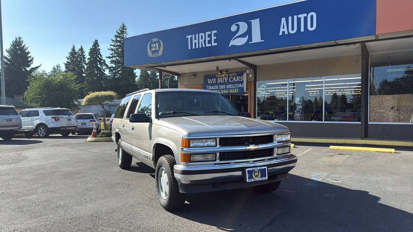 1999 Chevrolet Suburban Base — SUV — 132,834 mi — Spanaway, WA