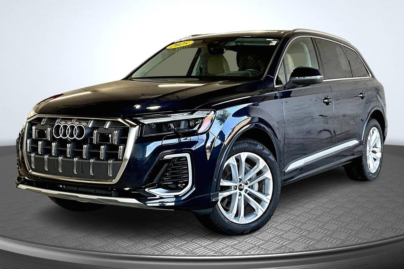 2025 Audi Q7 Premium Plus — SUV — 3,693 mi — St. Charles, IL