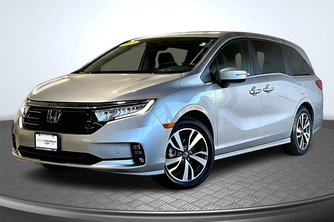 2021 Honda Odyssey Touring — Minivan — 54,884 mi — St. Charles, IL