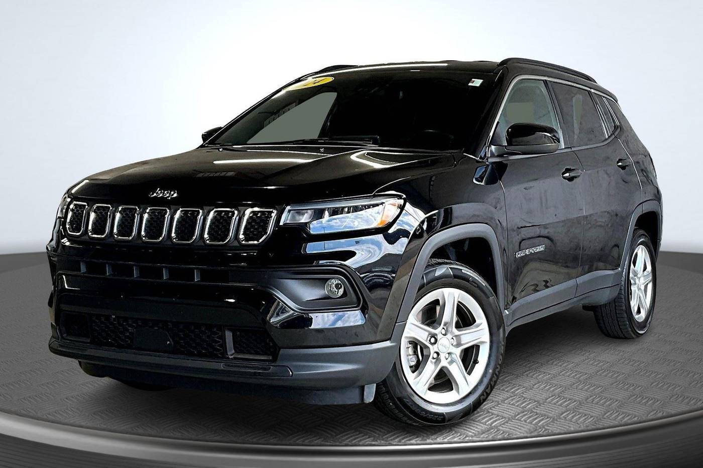 2024 Jeep Compass Latitude — SUV — 49,722 mi — St. Charles, IL