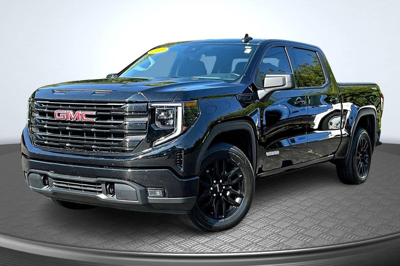 2023 GMC Sierra 1500 Elevation — Pickup Truck — 27,934 mi — St. Charles, IL