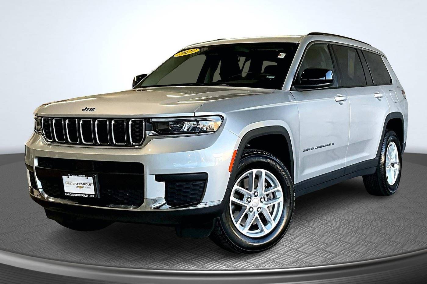 2023 Jeep Grand Cherokee Laredo — SUV — 45,777 mi — St. Charles, IL