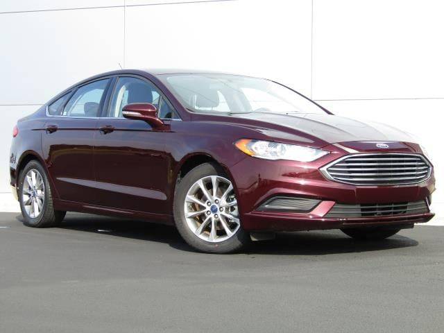 2017 Ford Fusion SE — Sedan — 17,318 mi — Chippewa Falls, WI
