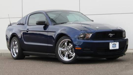 2012 Ford Mustang V6 — Coupe — 33,911 mi — Chippewa Falls, WI