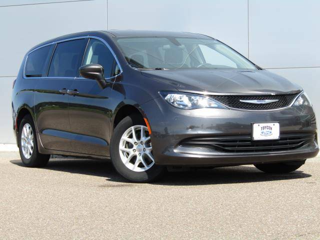 2019 Chrysler Pacifica Touring — Minivan — 97,449 mi — Chippewa Falls, WI
