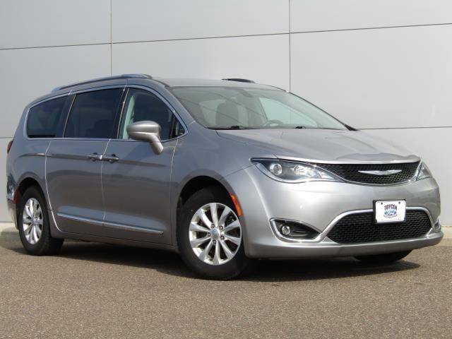 2018 Chrysler Pacifica Touring L — Minivan — 86,489 mi — Chippewa Falls, WI