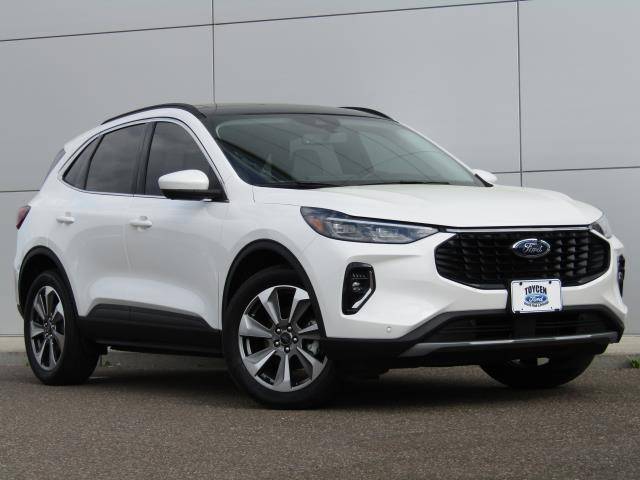 2023 Ford Escape Platinum — SUV — 4,451 mi — Chippewa Falls, WI