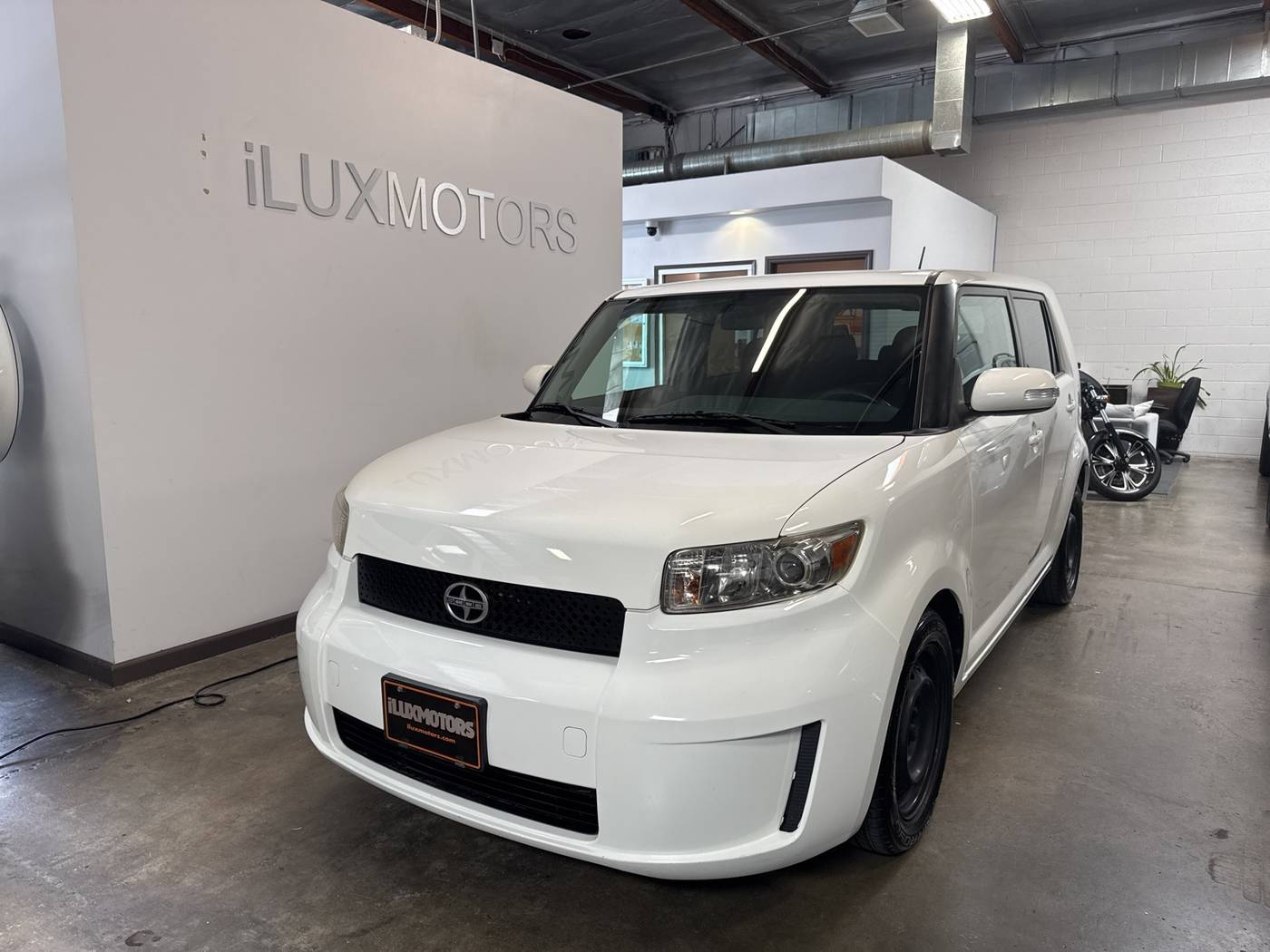 2010 Scion xB Base — Wagon — 87,052 mi — Mckinleyville, CA