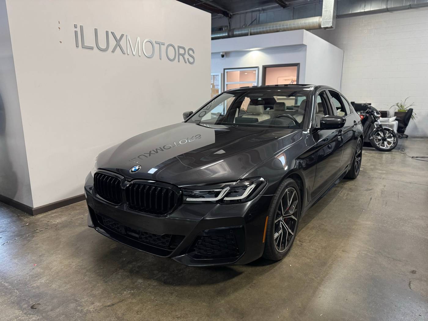 2022 BMW 5 Series 530i — Sedan — 11,584 mi — Mckinleyville, CA
