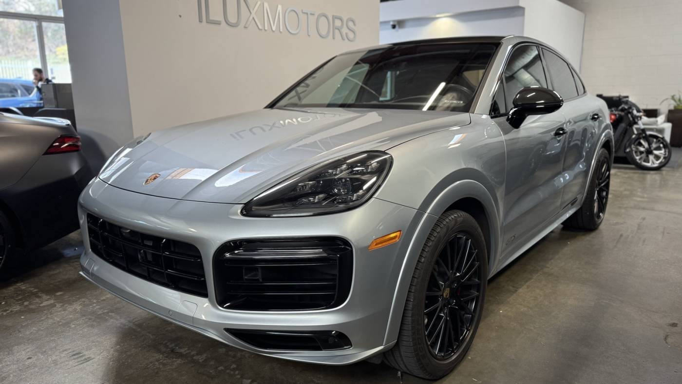 2022 Porsche Cayenne GTS — SUV — 8,686 mi — Mckinleyville, CA