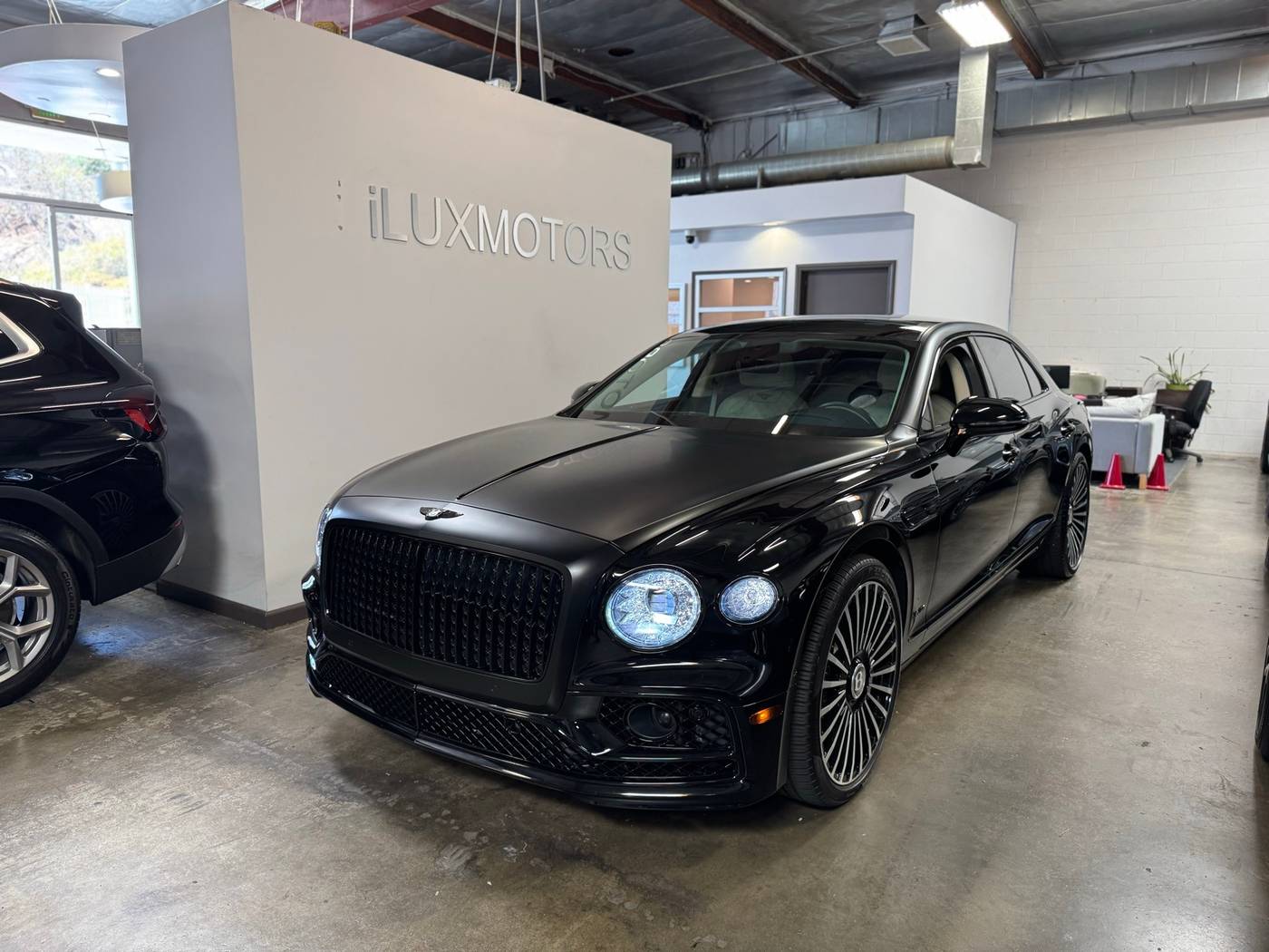 2020 Bentley Flying Spur W12 — Sedan — 24,492 mi — Mckinleyville, CA