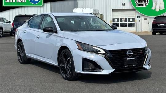 2024 Nissan Altima SR — Sedan — 5,375 mi — Decatur, IL