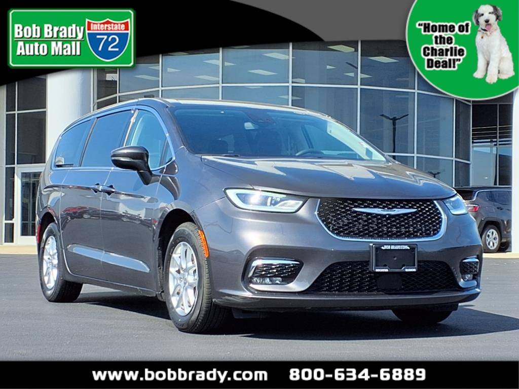 2023 Chrysler Pacifica Touring L — Minivan — 69,619 mi — Decatur, IL